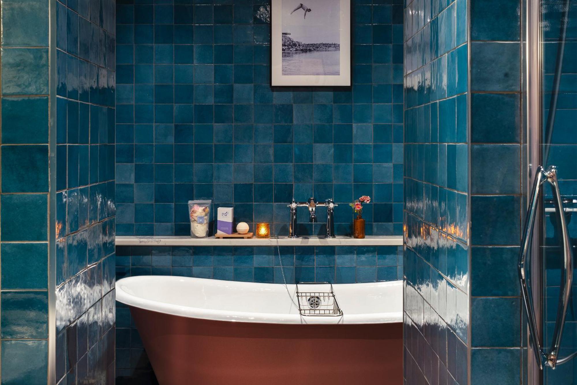 Barrow Suite